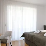Pinna Villa *
